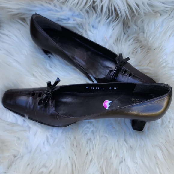 Stuart Weitzman brown bow pumps 8N - Picture 1 of 12
